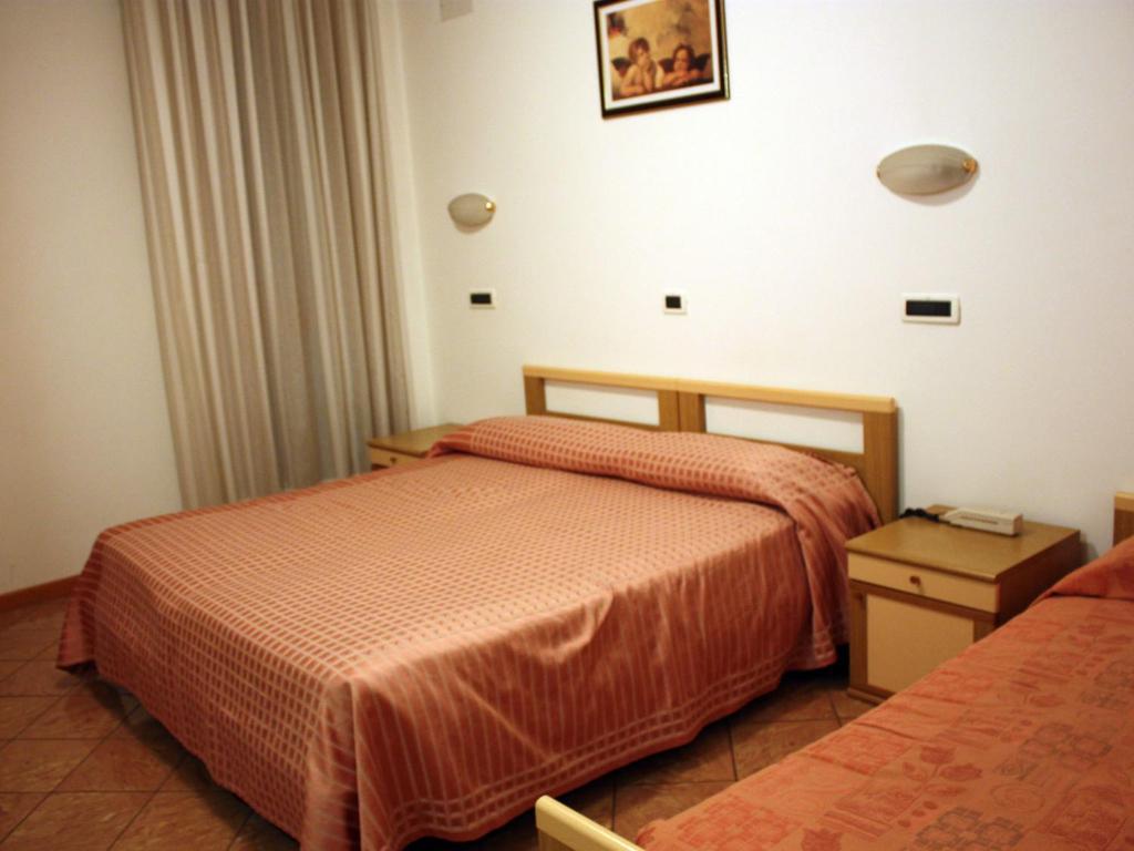 Albergo Bice 세니갈리아 외부 사진